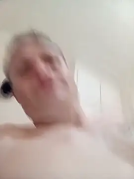 Caliguy36 online show from November 2025 08:20:02 PM