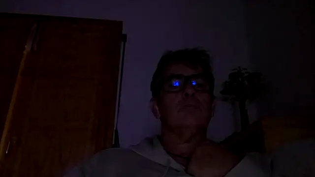 miangelpt online show from October 2025 09:25:02 PM