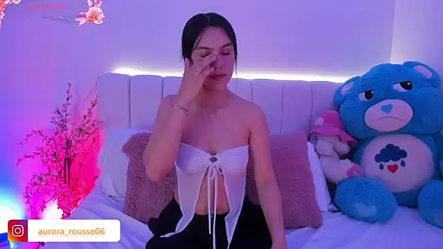 aurora rousse online show from March 2026 03:08:02 AM