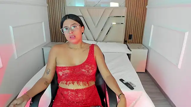 NaraBloom online show from November 2025 12:53:02 PM