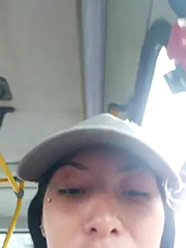 Moon And Sunn online show from December 2025 02:48:01 PM