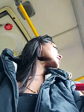 Moon And Sunn online show from November 2025 01:15:02 PM