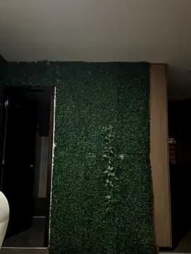 Moon And Sunn online show from December 2025 02:21:01 AM