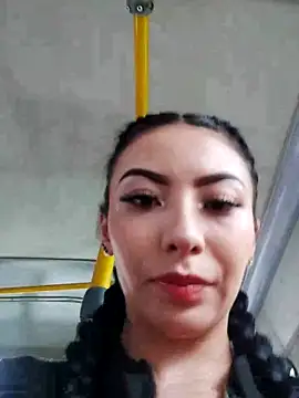 Moon And Sunn online show from November 2025 02:22:02 PM