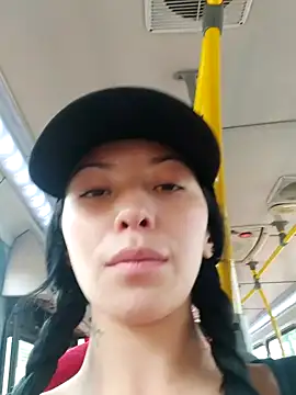 Snapshot of Moon_And_Sunn chatting on October 2025 03:55:01 PM Moon And Sunn online show from October 2025 03:55:01 PM