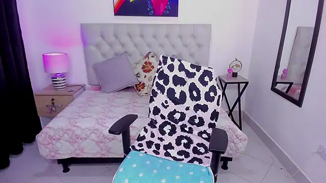 natasha segura online show from January 2026 02:15:02 AM