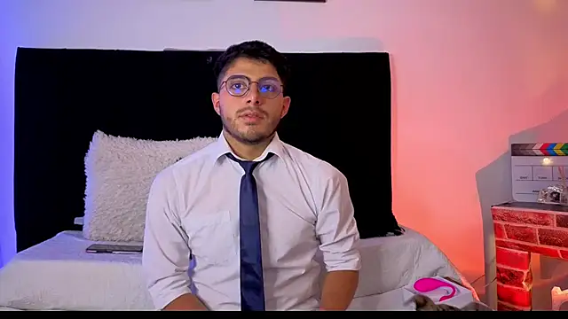 Snapshot of jaiden_thoner chatting on January 2026 01:34:02 AM jaiden thoner online show from January 2026 01:34:02 AM