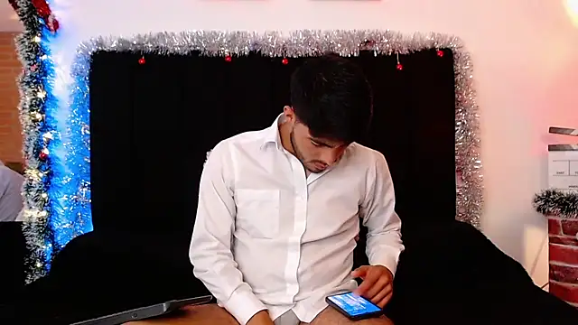 Snapshot of jaiden_thoner chatting on December 2025 05:34:01 AM jaiden thoner online show from December 2025 05:34:01 AM