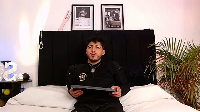 jaiden thoner online show from November 2025 06:02:01 AM