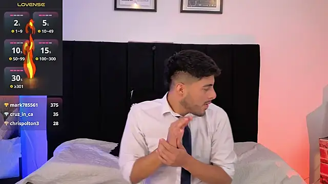 Snapshot of jaiden_thoner chatting on January 2026 01:39:01 PM jaiden thoner online show from January 2026 01:39:01 PM