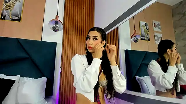 Ivy Spicy online show from April 2026 08:38:01 PM