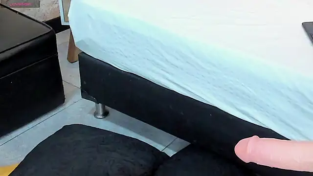 Ivy Spicy online show from November 2025 04:13:01 AM