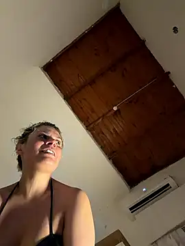 Romy-R-O online show from January 2026 02:21:02 PM