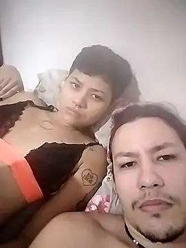 Snapshot of Iasmimbuttercup chatting on November 2025 03:32:02 AM Iasmimbuttercup online show from November 2025 03:32:02 AM