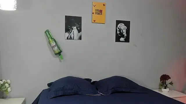 sexynova 93 online show from March 2026 07:25:01 PM