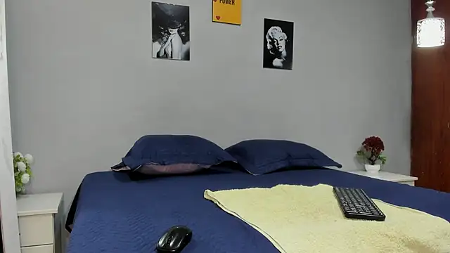 Snapshot of sexynova_93 chatting on April 2026 07:07:01 PM sexynova 93 online show from April 2026 07:07:01 PM