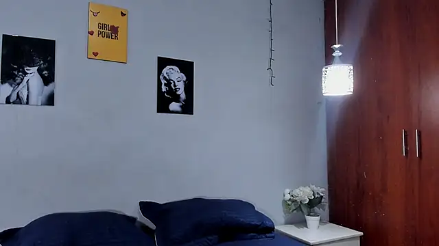 sexynova 93 online show from February 2026 07:32:02 PM