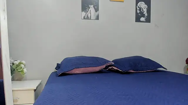 sexynova 93 online show from March 2026 07:15:01 PM