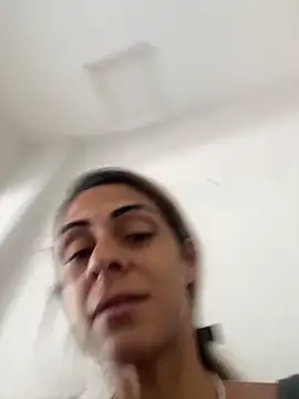 sabrinaneves online show from April 2026 01:29:02 PM