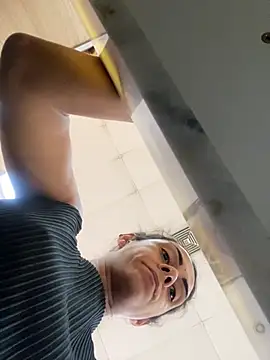 sabrinaneves online show from February 2026 02:06:02 PM