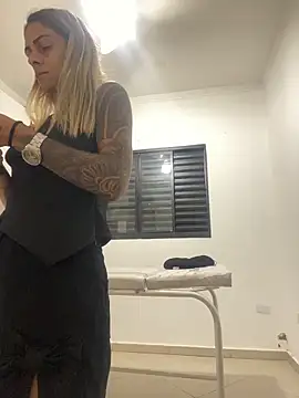 sabrinaneves online show from April 2026 12:31:01 PM