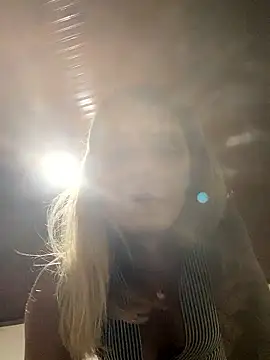 sabrinaneves online show from October 2025 07:22:02 PM