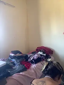 sabrinaneves online show from April 2026 11:12:01 AM