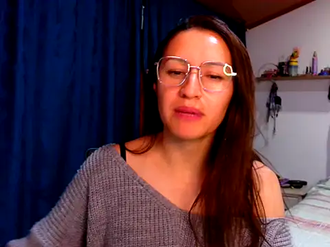 Snapshot of KendallTwisTx chatting on December 2025 04:02:02 AM KendallTwisTx online show from December 2025 04:02:02 AM