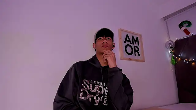 michael vidal online show from November 2025 09:04:01 PM