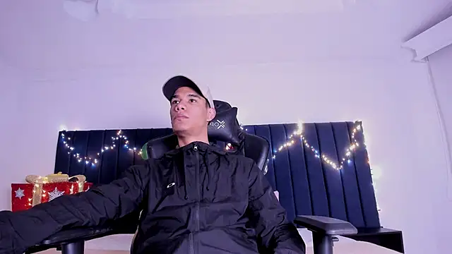 michael vidal online show from December 2025 04:17:02 AM