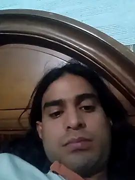 yuhenthr online show from October 2025 03:05:02 AM