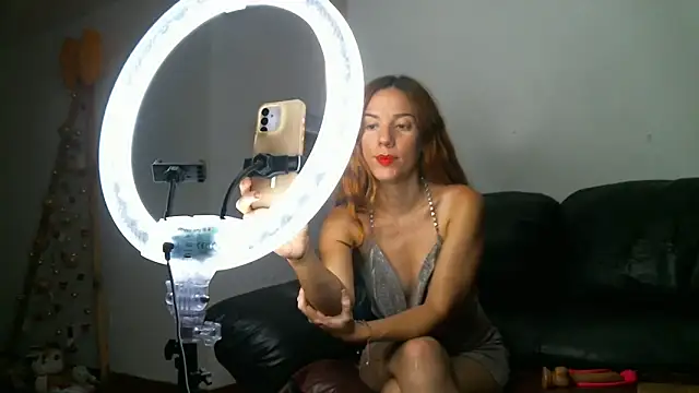 coffeandmilk1 online show from January 2026 10:36:02 PM