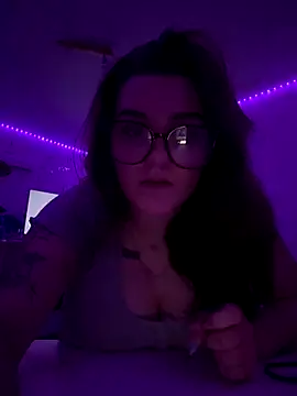 Snapshot of Diana_Blum chatting on November 2025 06:44:01 PM Diana Blum online show from November 2025 06:44:01 PM