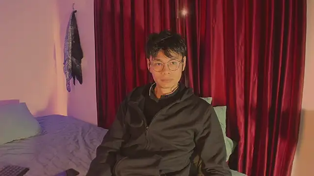 estmonnn online show from November 2025 11:16:02 PM