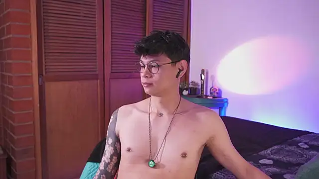 estmonnn online show from February 2026 01:49:02 AM