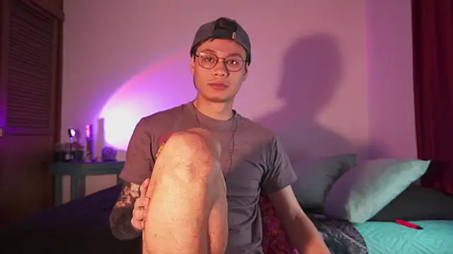 estmonnn online show from March 2026 11:56:01 PM