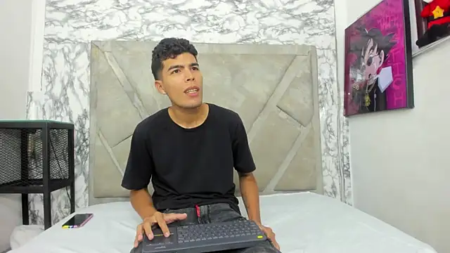 tomy hotboy online show from October 2025 06:01:01 AM