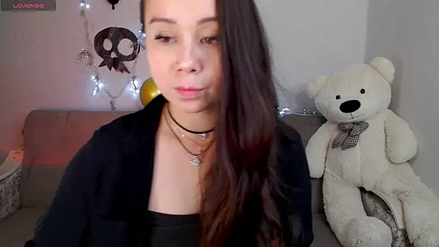 Snapshot of WOWalina chatting on November 2025 07:13:01 AM WOWalina online show from November 2025 07:13:01 AM