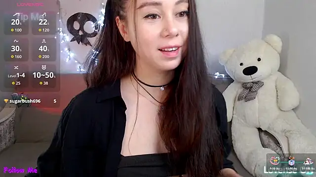 Snapshot of WOWalina chatting on November 2025 07:46:02 AM WOWalina online show from November 2025 07:46:02 AM