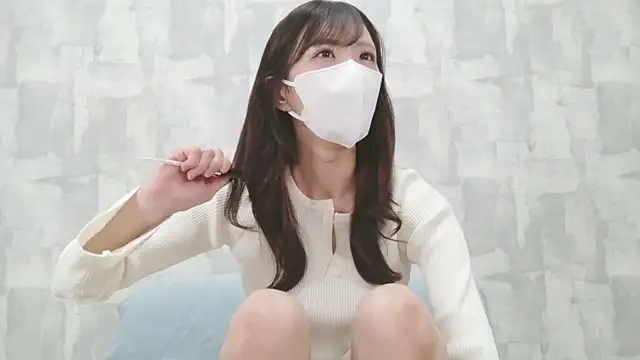 Minami jjjj online show from December 2025 01:00:01 AM