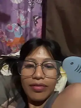 hottiebabe23 online show from November 2025 05:56:02 PM