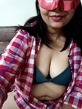 Snapshot of Naughty-Nancy chatting on April 2026 02:48:01 AM Naughty-Nancy online show from April 2026 02:48:01 AM