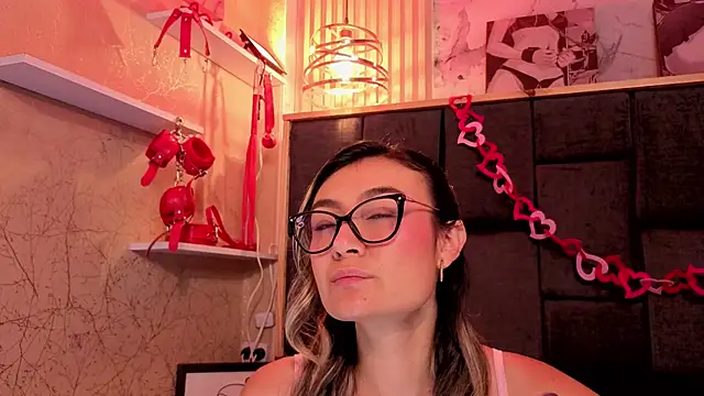 Im-Lola online show from February 2026 09:08:01 AM