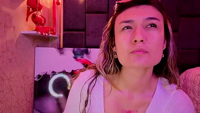 Im-Lola online show from March 2026 10:49:02 PM