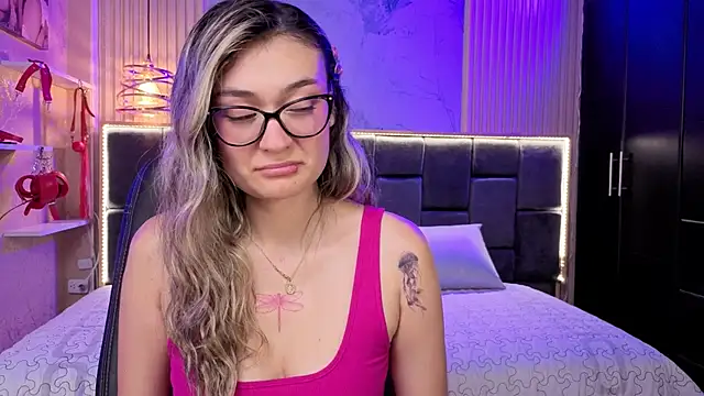 Im-Lola online show from November 2025 04:38:02 AM