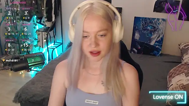 Snapshot of lisa_alen chatting on October 2025 12:04:01 PM lisa alen online show from October 2025 12:04:01 PM