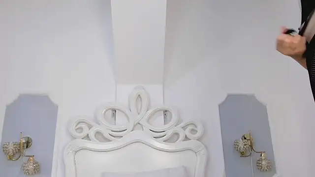 roxana scott1 online show from February 2026 03:40:01 AM