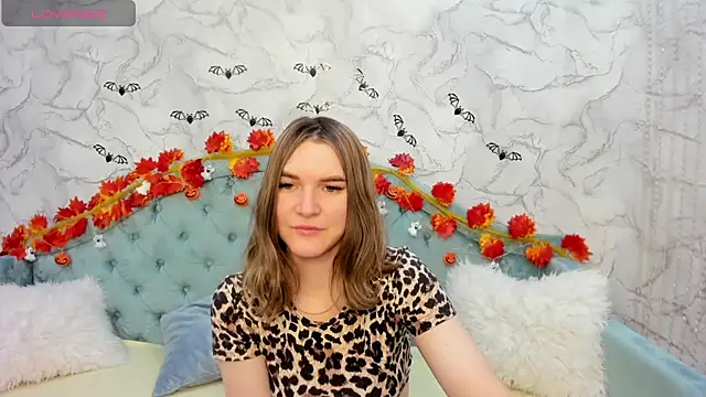 Snapshot of AriaAmaren chatting on October 2025 11:45:02 PM AriaAmaren online show from October 2025 11:45:02 PM