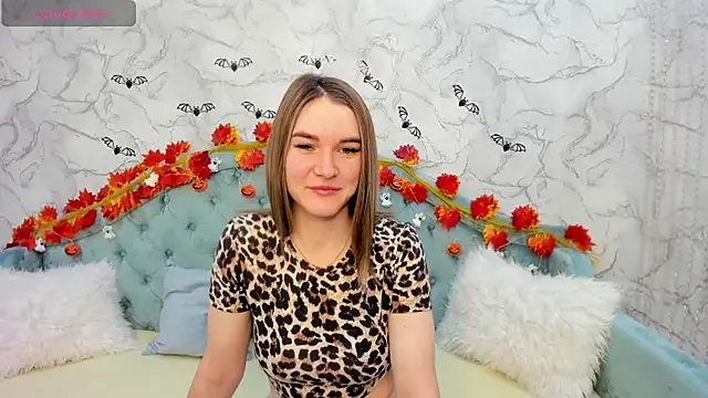 Snapshot of AriaAmaren chatting on October 2025 11:47:01 PM AriaAmaren online show from October 2025 11:47:01 PM