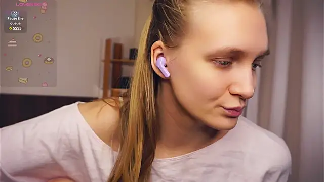 DierdreJacobsohn online show from November 2025 06:36:01 AM